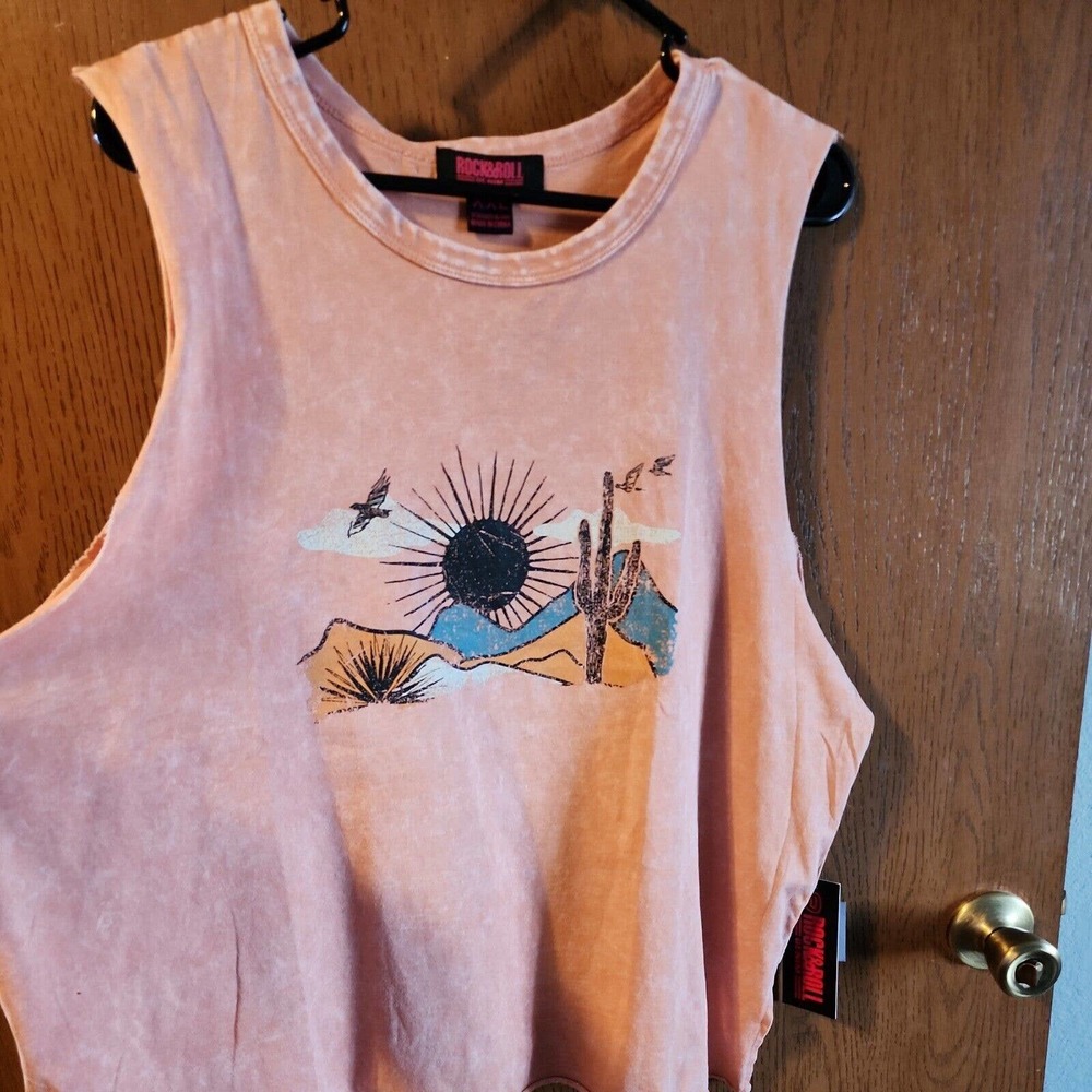 Rock and Roll Denim Women's Desert Cactus Sleeveless Top NWT XXL - Picture 2 of 6